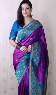 Soft silk banarasi wavy unique zari woven saree 2