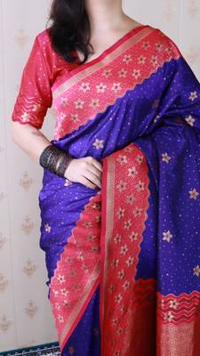 Soft silk banarasi wavy unique zari woven saree 4