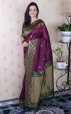 Soft silk banarasi wavy unique zari woven saree 4