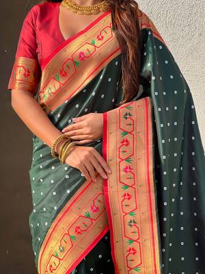Woven bandhani paithani fusion silk saree 3