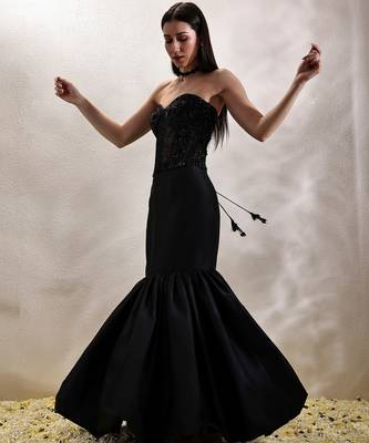 Black plain organza gown 3