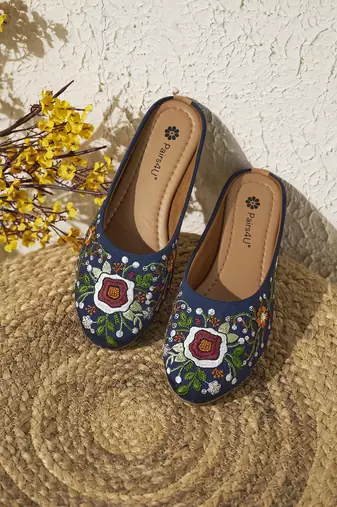 women's blue ethnic embroidered slip-on mojari mules | traditional juttis for casual & festive wear