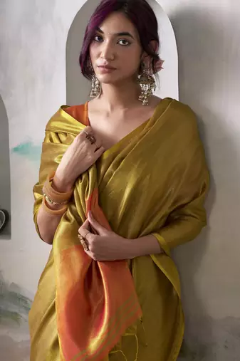 Women's gold tissue silk blend solid saree with unstitched silk blend blouse piece