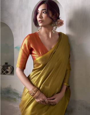 Women's gold tissue silk blend solid saree with unstitched silk blend blouse piece 4