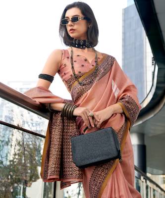 Women's peach silk blend woven saree with unstitched silk blend blouse piece 3