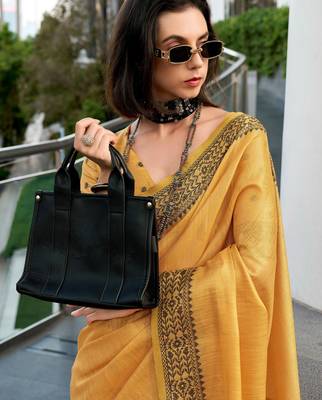 Women's mustard silk blend woven saree with unstitched silk blend blouse piece 3