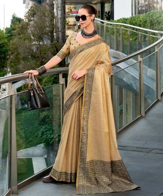 Women's beige silk blend woven saree with unstitched silk blend blouse piece 2