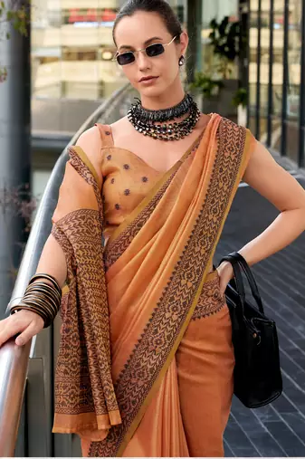 Women's orange silk blend woven saree with unstitched silk blend blouse piece