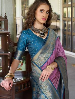 Women's onion soft silk blend zari woven saree with unstitched silk blend blouse piece 2