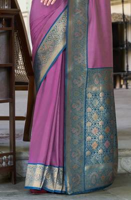 Women's onion soft silk blend zari woven saree with unstitched silk blend blouse piece 3