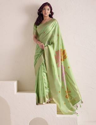 Women's pista soft linen jacquard saree with unstitched silk blend blouse piece 2