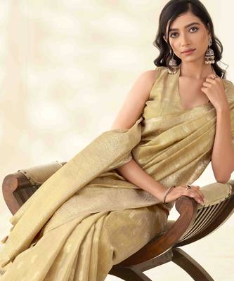 Women's beige silk blend zari woven saree with unstitched silk blend blouse piece 2