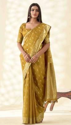 Women's mustard silk blend zari woven saree with unstitched silk blend blouse piece 2
