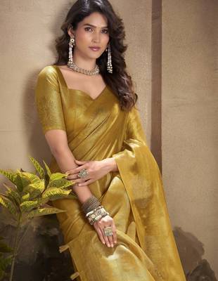 Women's gold tissue silk blend zari woven saree with unstitched silk blend blouse piece 3