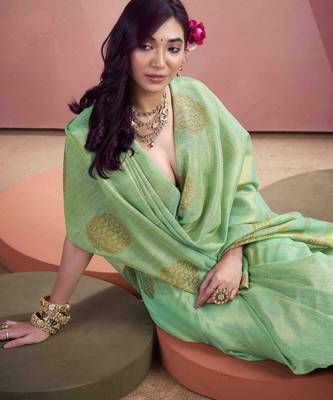 Women's sea green tissue silk blend zari woven saree with unstitched silk blend blouse piece 3
