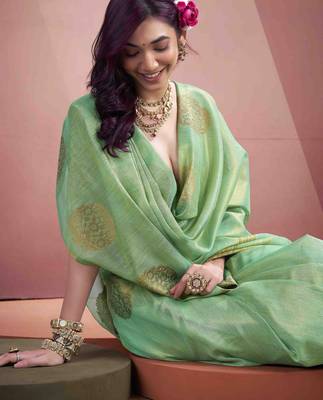 Women's sea green tissue silk blend zari woven saree with unstitched silk blend blouse piece 4