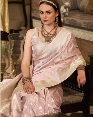 Women's pink satin banarasi silk blend saree with unstitched silk blend blouse piece 4