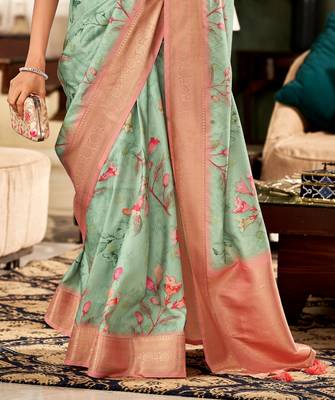 Women's sea green handloom silk blend saree with unstitched silk blend blouse piece 3