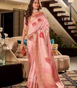 Women's onion handloom silk saree with unstitched silk blouse piece