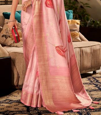 Women's onion handloom silk blend saree with unstitched silk blend blouse piece 3