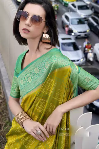 Women's neon soft silk blend bandhani saree with unstitched silk blend blouse piece
