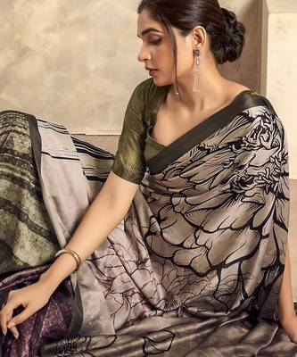 Women's lavender satin crepe printed saree with unstitched silk blend blouse piece 2