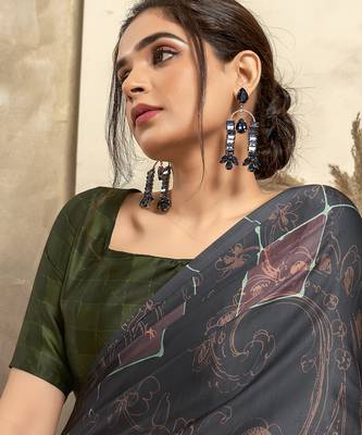 Women's grey satin crepe printed saree with unstitched silk blend blouse piece 4