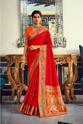 Women's red soft silk blend woven woven saree with unstitched blouse piece 4