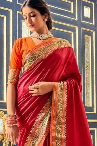 Women's maroon soft silk blend woven saree with unstitched silk blend blouse piece