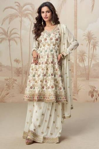 White heavy fox georgette Suit
