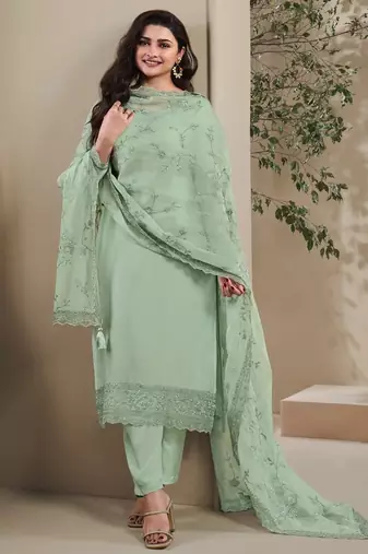 Green heavy natural crepe Suit