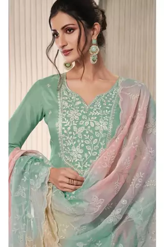 Green moonga silk Suit