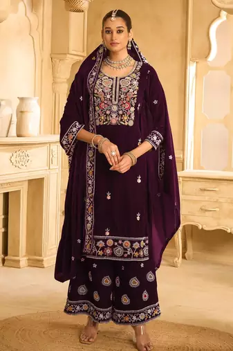 Wine embroderied velvet palazzo suit