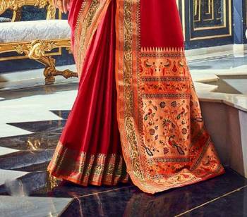 Women's maroon soft silk blend woven saree with unstitched silk blend blouse piece 4