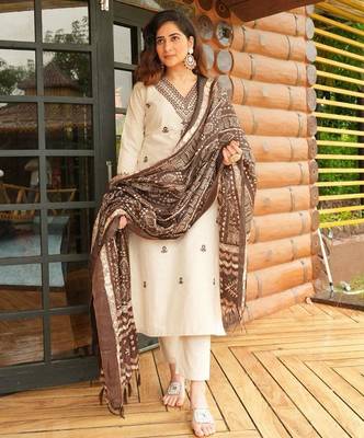 White Floral Embroidered Off V-Neck  Cotton Kurta With Trouser &Dupatta 1