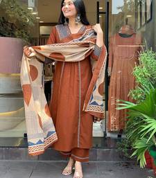 Aaysa floral printed brown v-neck pure cotton kurta with trouser & dupatta