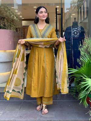 Yellow Floral Printed V-Neck  Cotton Kurta With Trouser & Dupatta 3