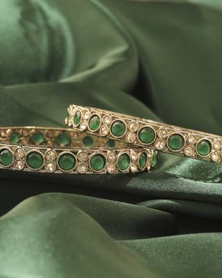 Round shape antique gold plated green uncut kundan stone set of 2 bangle set for women and girls 3