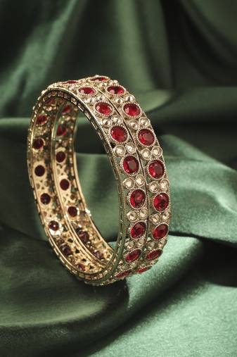 Round shape antique gold plated maroon uncut kundan stone set of 2 bangle set for women and girls