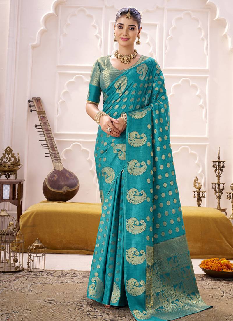 Royal Radiance Roop Silk Saree with Exquisite Zari Weaving