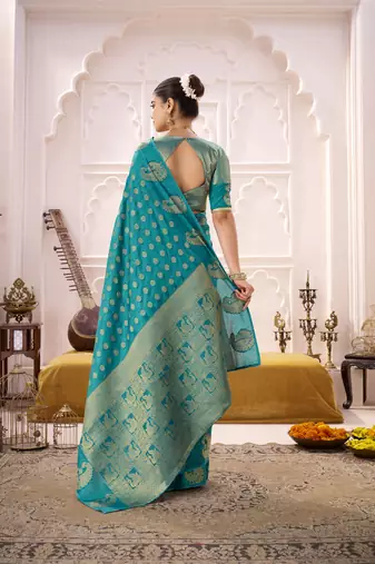 Royal Radiance Roop Silk Saree with Exquisite Zari Weaving