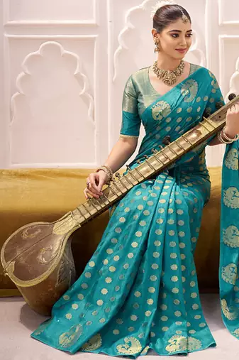 Royal Radiance Roop Silk Saree with Exquisite Zari Weaving