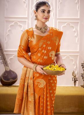 Royal Radiance Roop Silk Blend Saree with Exquisite Zari Weaving 5