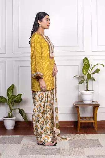 Yellow art silk printed salwar-kameez