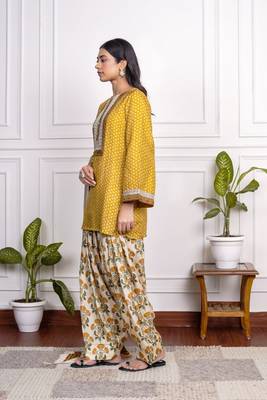 Yellow art silk printed salwar-kameez 4