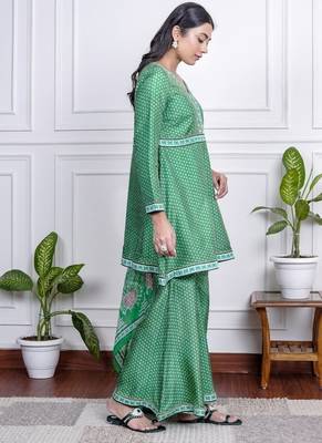 Green art silk printed salwar-kameez 2