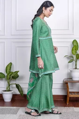 Green art silk printed salwar-kameez