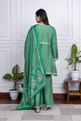 Green art silk printed salwar-kameez 3