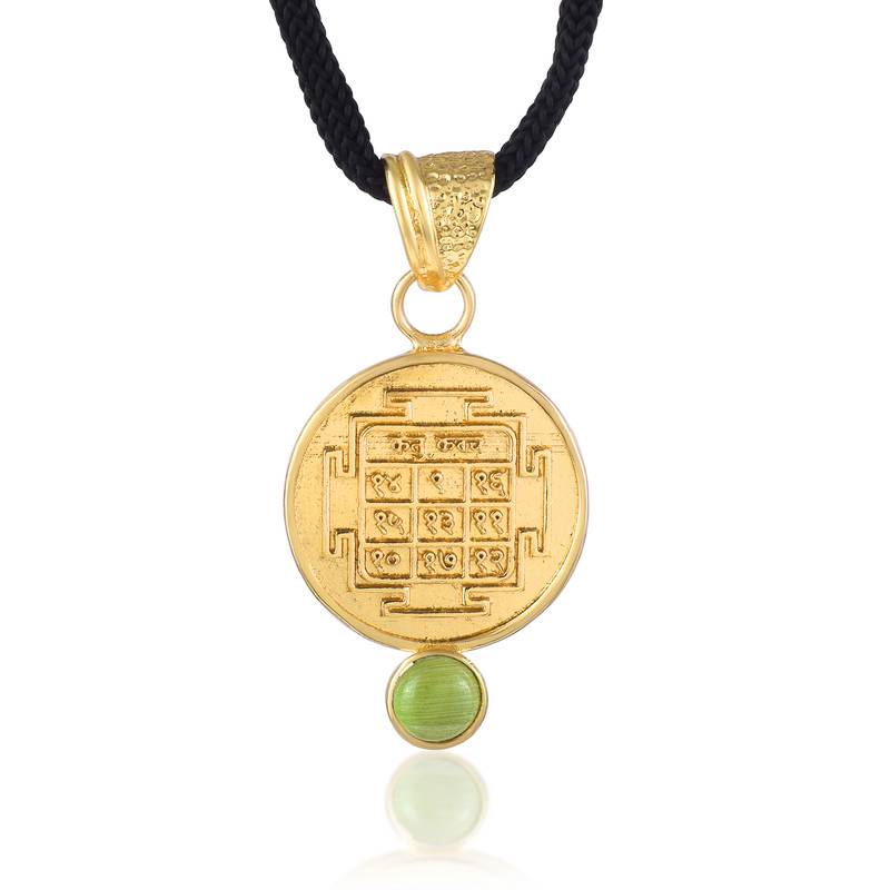 Gold plated chrysoberyl cats eye vedic astrology ketu grah dosh raksha kawach