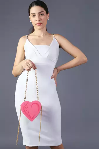 Pink valentine heart bag in acacia wood